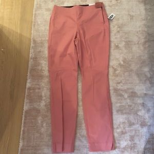 Old navy pants, size 0, never worn, with tag